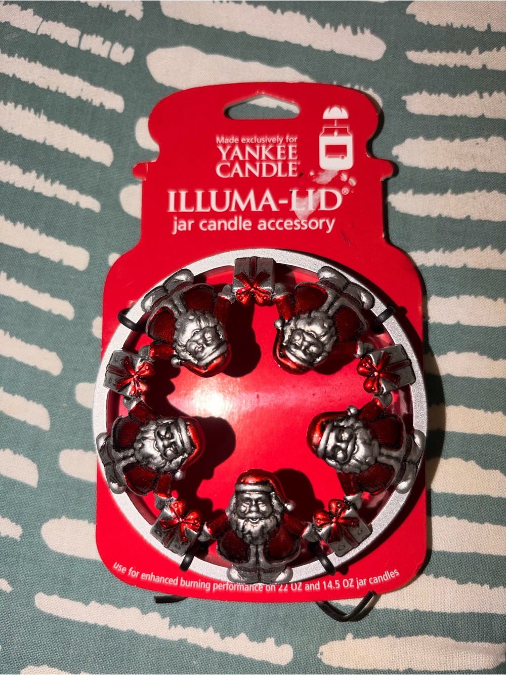 Yankee Candle Red & Silver Santa Wreath Illuma-Lid Jar Candle Accessory